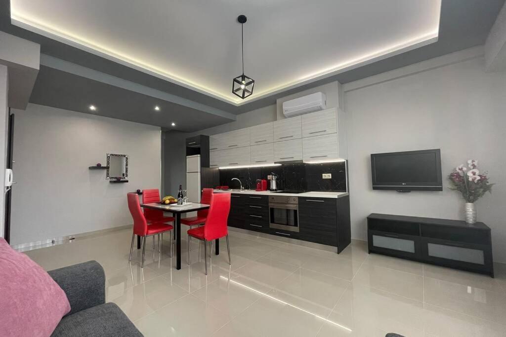 Maxim Deluxe Apartment Nea Alikarnassos ภายนอก รูปภาพ